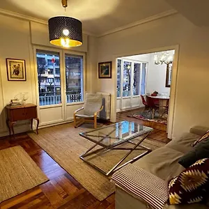 https://fantastico-apartamento-en-el-centro-de-bilbao.bilbaohotelsspain.com